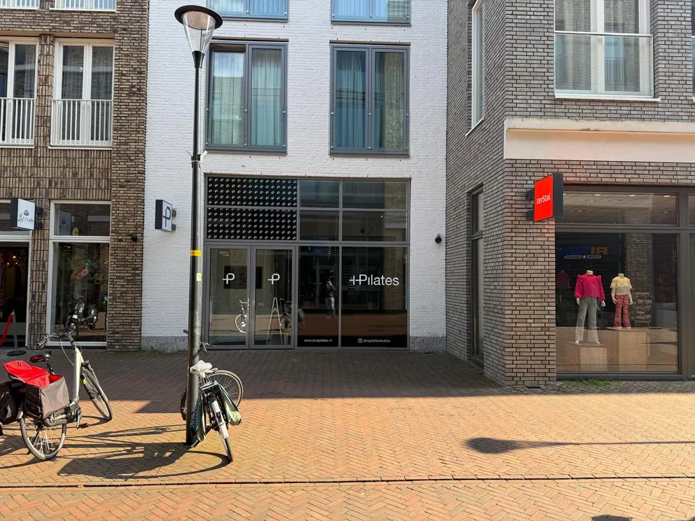 Opening nieuwe winkels in Berkel en Roderijs in Maart